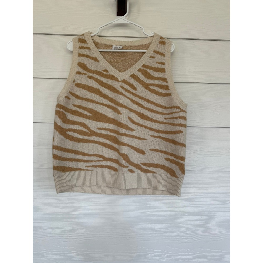 #B- 013- Le Lis Collection Tan Cream Zebra Print V-Neck Knit Sweater Vest Small